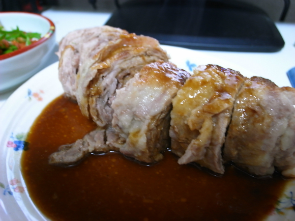 ロール焼き豚（小間切肉）